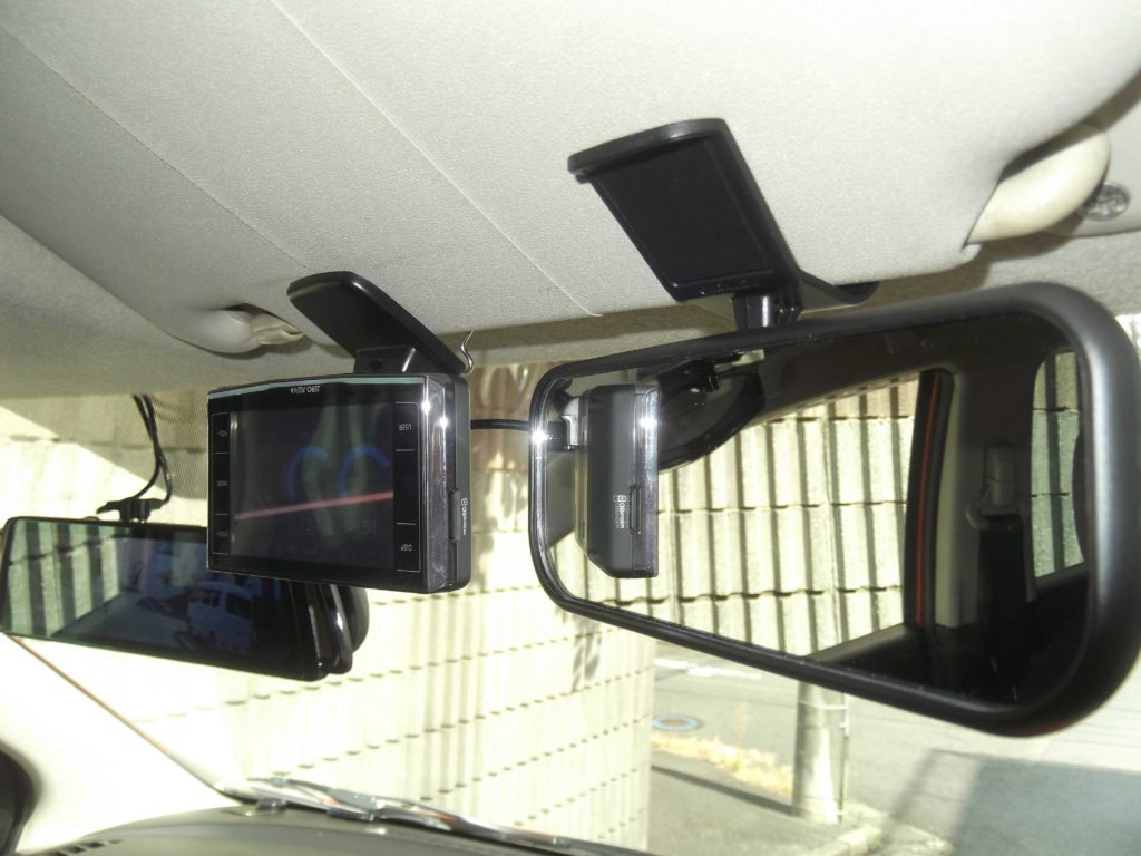 自動車の死角対策の最強ミラーを見つけた The Strongest Mirror Of Car Blind Spot Measures Was Found カーメイト Cz490のレビュー Review Of Carmate Cz490 X Eichan S Japanese Channel