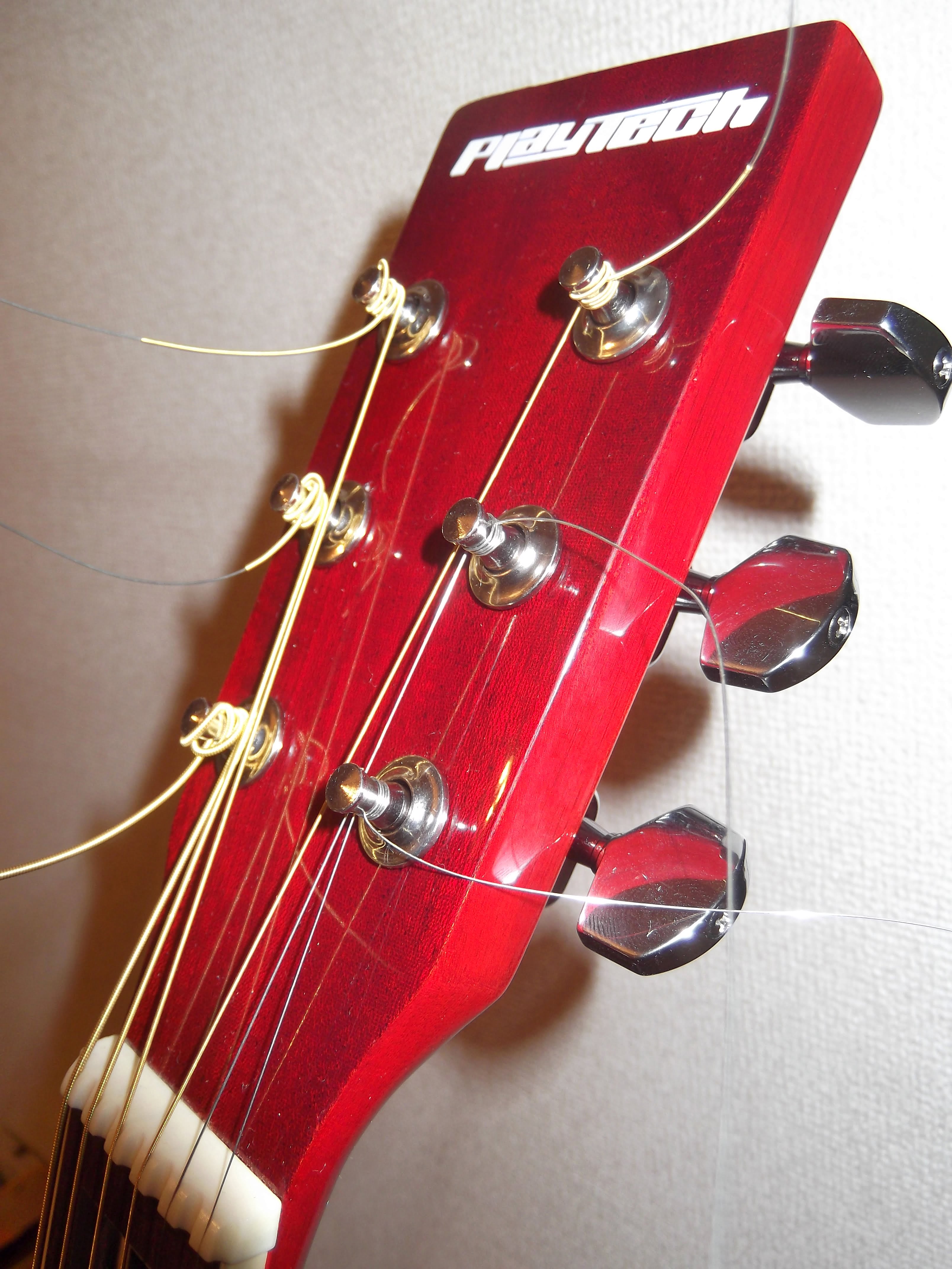 安物のギター(初心者用?)-アコ-スティック・ギター-“エレアコ”を愛し続けて!!サウンドハウス（SoundHouse)社-自社ブランド製-“PLAYTECH D-7E”- (Red-Collar）改造10年の記録！