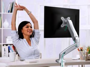 女性にもお勧め!!-白色!!-“モニターアーム(スタンド)”のレビュー!!-超”軽量モニターの固定も可能”!!